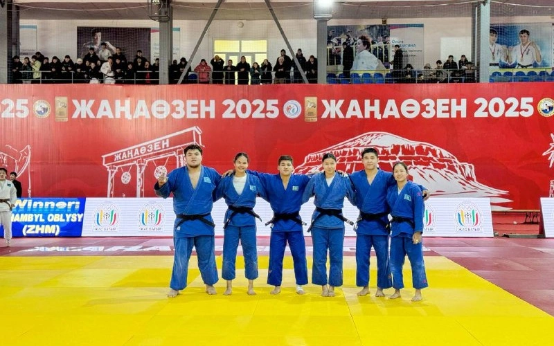 Dzıýdodan jastar arasynda Qazaqstan birinshiligi máresine jetti