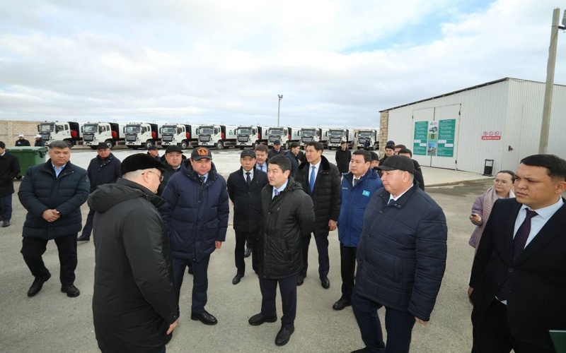 «Таза Қазақстан»: Облыс әкімі жаңа қоқыс шығару техникаларымен танысты «Таза Қазақстан»: Облыс әкімі жаңа қоқыс шығару техникаларымен танысты