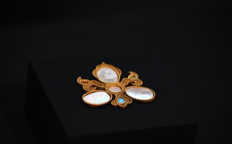 Выставка, посвященная традиционной одежде и украшениям, открылась в Монголии Выставка, посвященная традиционной одежде и украшениям, открылась в Монголии