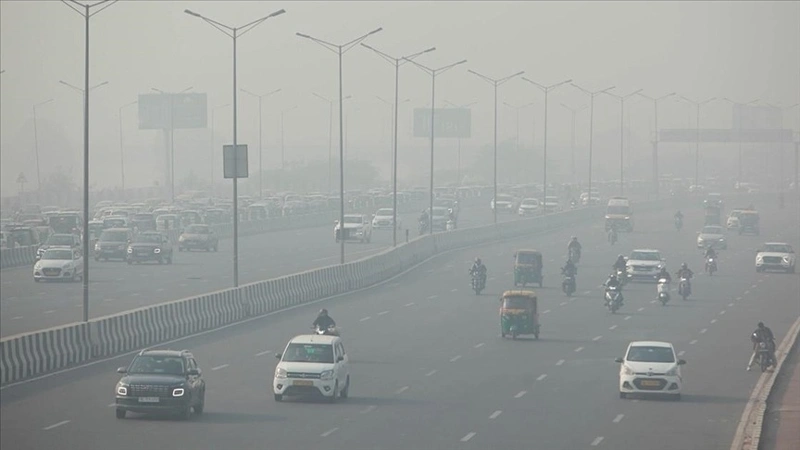 Delhi’s Air Quality Hits ‘Severe’ Level as Authorities Tighten Anti-Smog Measures