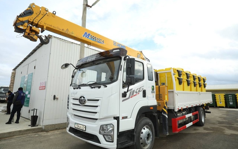 «Таза Қазақстан»: Облыс әкімі жаңа қоқыс шығару техникаларымен танысты «Таза Қазақстан»: Облыс әкімі жаңа қоқыс шығару техникаларымен танысты