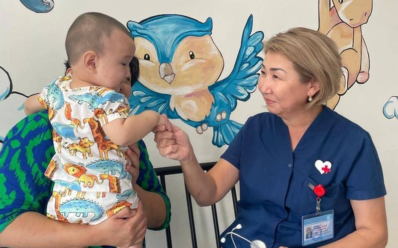 Balalarǵa erte kómek kórsetý júıesi keńeıtildi: 290 ortalyq ashyldy
