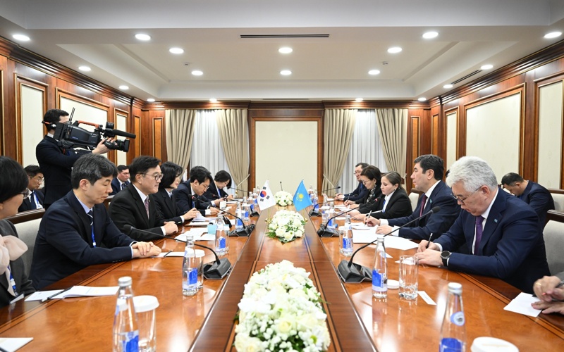 Қошанов Ташкентте су&nbsp;ресурстары тапшылығы мен Арал мәселесін көтерді