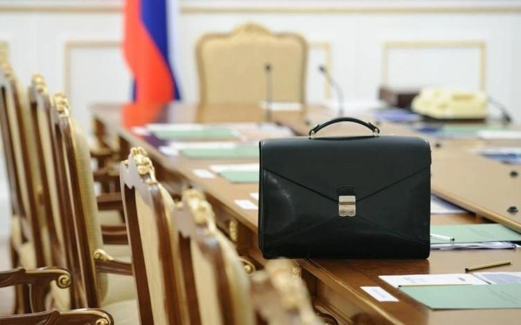 Россия усиливает контроль за доходами госслужащих и законодателей