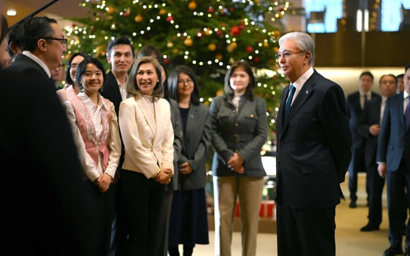 Касым-Жомарт Токаев встретился с соотечественниками в Токио
