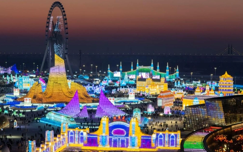 Әлемдегі ең ірі мұз бен қардан жасалған саябақ