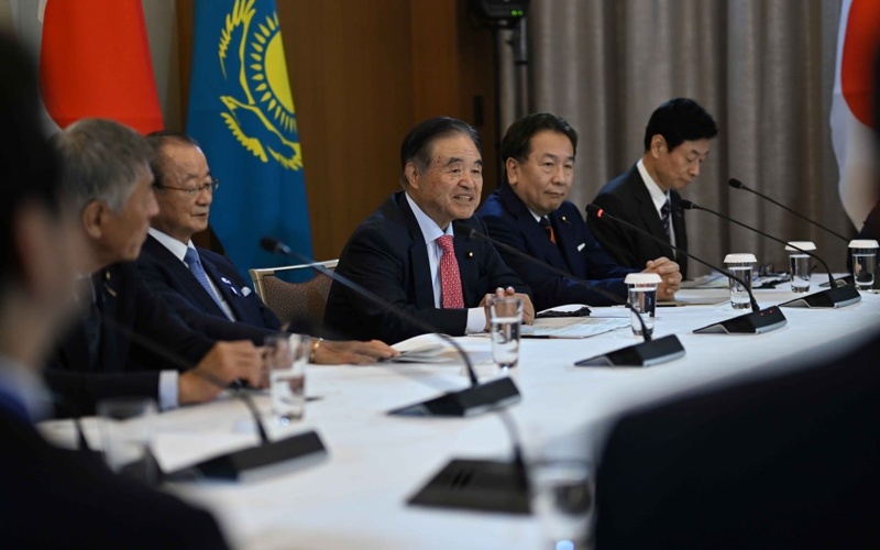 President Tokayev meets members of Japanese League of Friendship with Kazakhstan President Tokayev meets members of Japanese League of Friendship with Kazakhstan