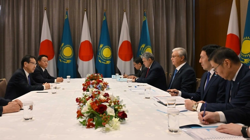 Komatsu offers to establish training center for mechanics and engineers in Kazakhstan