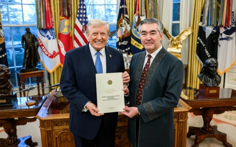 Kazakh Ambassador presents credentials to US President