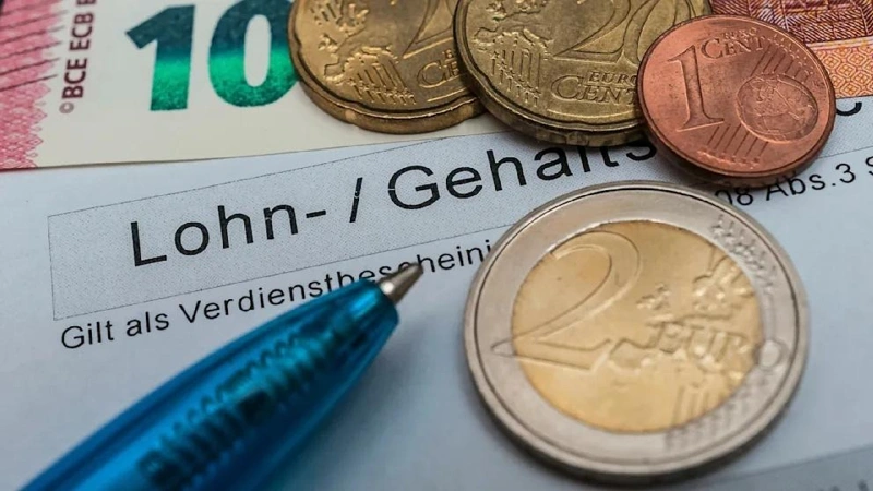 Германияда орташа жалақы өсті, бірақ өңірлік айырмашылық 30%-ға жетті