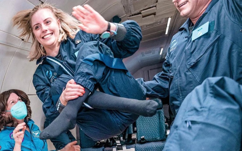 Blue Origin компаниясы мүгедектер арбасындағы адамды ғарышқа ұшырды