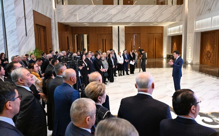 Мемлекеттік кеңесші Ұлттық құрылтай мүшелеріне президенттік реформалардың маңыздылығы мен нәтижелері туралы айтты