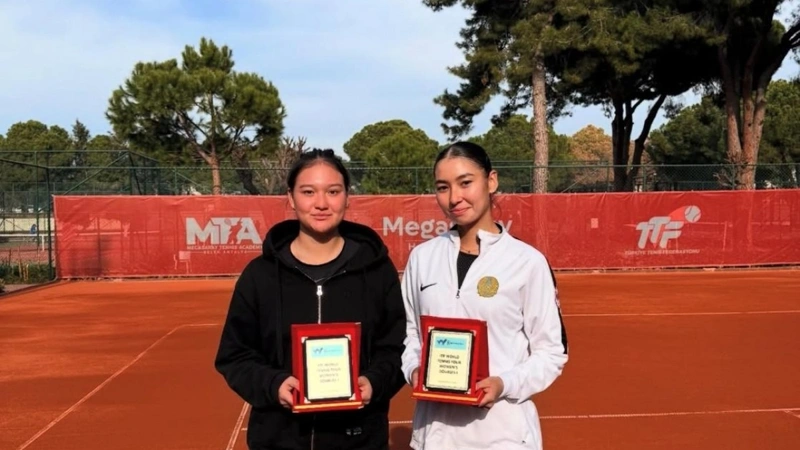Kazakh duo wins tennis tournament in Türkiye