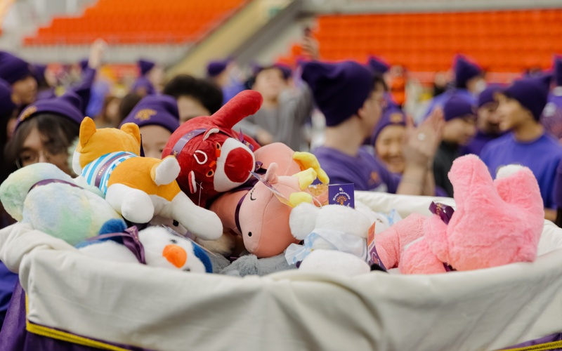 &laquo;Жаңа адамдар&raquo; ата-ана қамқорлығынсыз қалған балаларға арналған жаңа жылдық акция өткізді