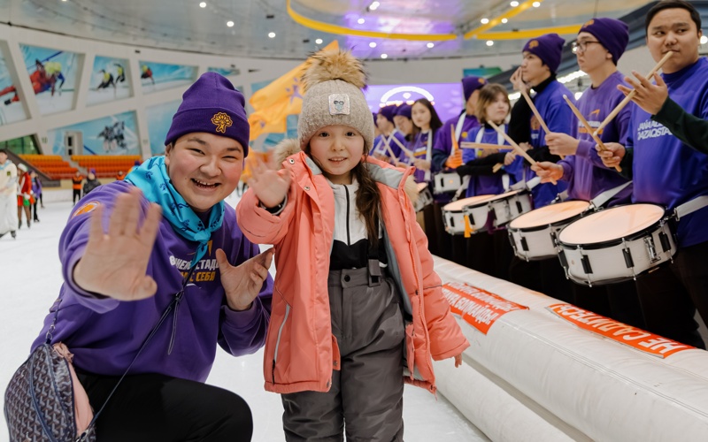 &laquo;Жаңа адамдар&raquo; ата-ана қамқорлығынсыз қалған балаларға арналған жаңа жылдық акция өткізді