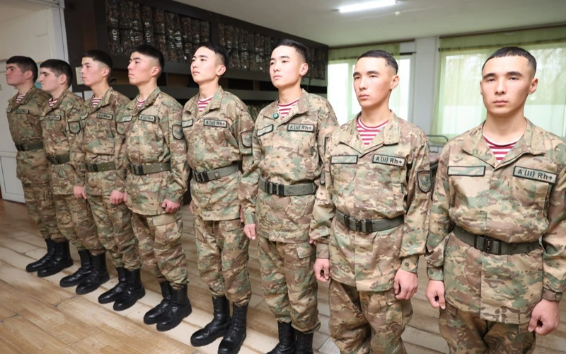 Ұлттық ұлан сапында төрт егіз әскери борышын өтеп жүр