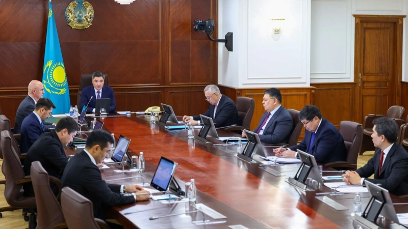 Shaǵyn bıznesti qoldaýdyń óńirlik baǵdarlamalaryn ázirleý mańyzdy — Bektenov