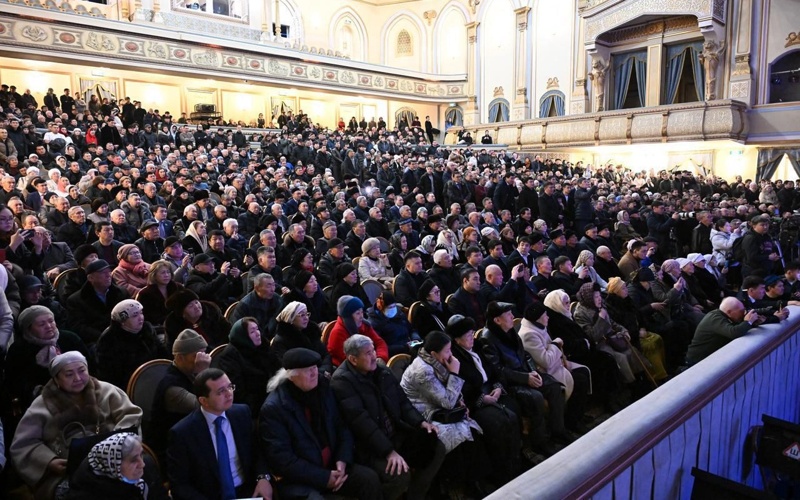 Almatyda &laquo;qazaqtyń Bekejanyn&raquo; aqtyq saparǵa shyǵaryp saldy 