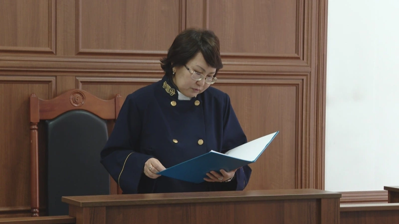 Собиравшего госсекреты экс-начальника колонии осудили в Павлодаре