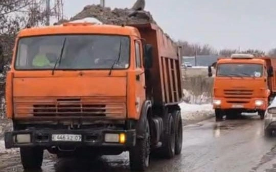 https://kaz.inform.kz/news/oral-kalasinan-kar-kayda-shigarilip-zhatir-a5c121/