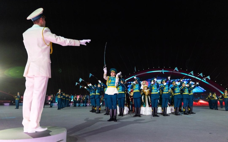 哈萨克斯坦代表团在卡塔尔国际军乐艺术节上精彩亮相
