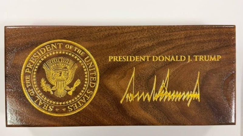 Дональд Трамп направил подарки Касым-Жомарту Токаеву