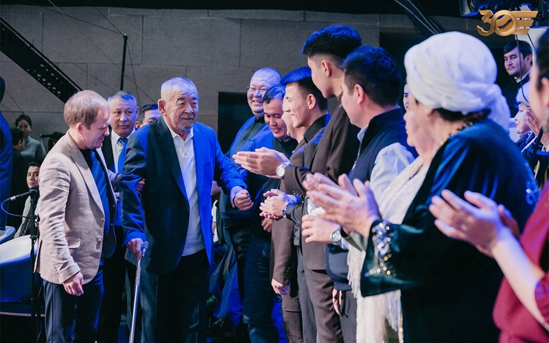 &laquo;Жекпе-жек Айтыс&raquo; финалы: Алтын қамшы мен автокөлік иесі кім