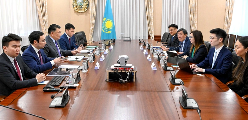 Қанат Бозымбаев әлемнің жетекші сәулет бюроларының өкілдерімен кездесті