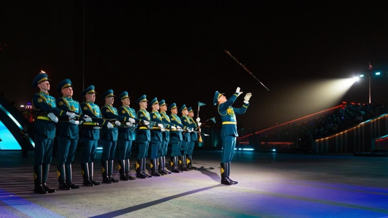 哈萨克斯坦代表团在卡塔尔国际军乐艺术节上精彩亮相