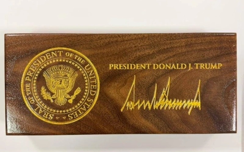 Трампнинг совғаси