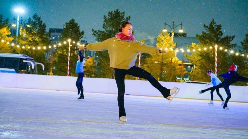 Syrǵanaqtar, muz aıdyndary jáne jańa jyl shyrshalary