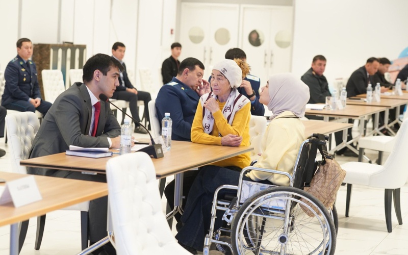 Túrkistan oblysy ákiminiń turǵyndardy qabyldaýy Túrkistan oblysy ákiminiń turǵyndardy qabyldaýy