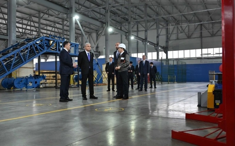 Тоқаев заводда