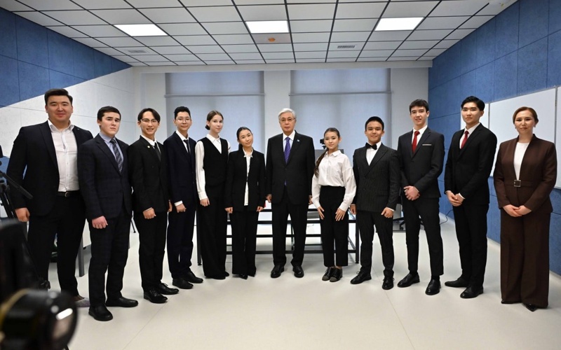 Kassym-Jomart Tokayev visits Tanym multifunctional complex 