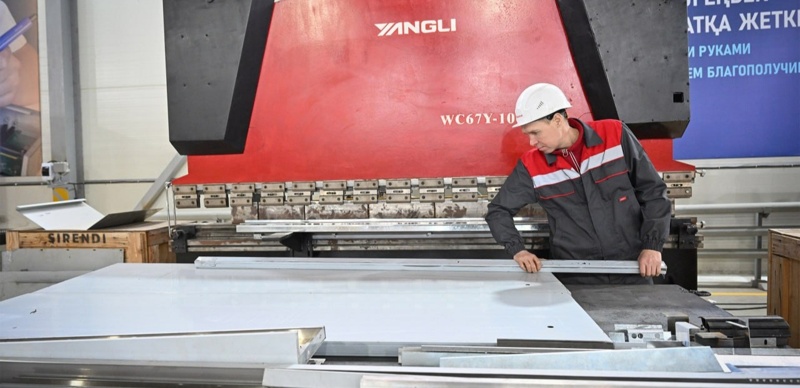 Memleket basshysy Tausogar zaýytynda boldy 