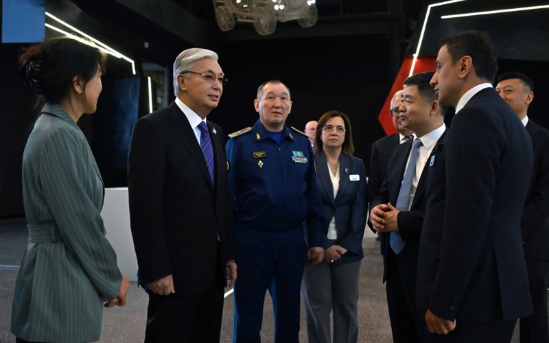 Президент Besqaru зауытымен танысты 