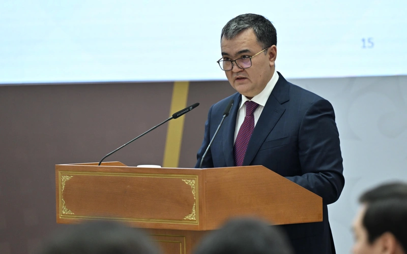 Jeńis Qasymbek