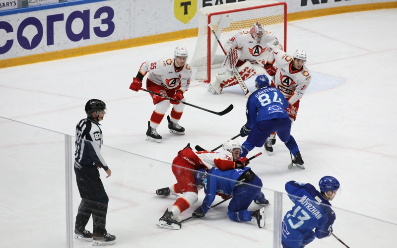 «Барыс» - «Автомобилист»