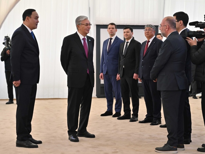 Head of State tours Taraz small industrial zone 