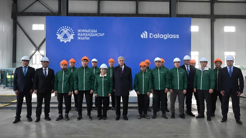 Tokayev meets employees of tempered glass production plant in Zhetysu 