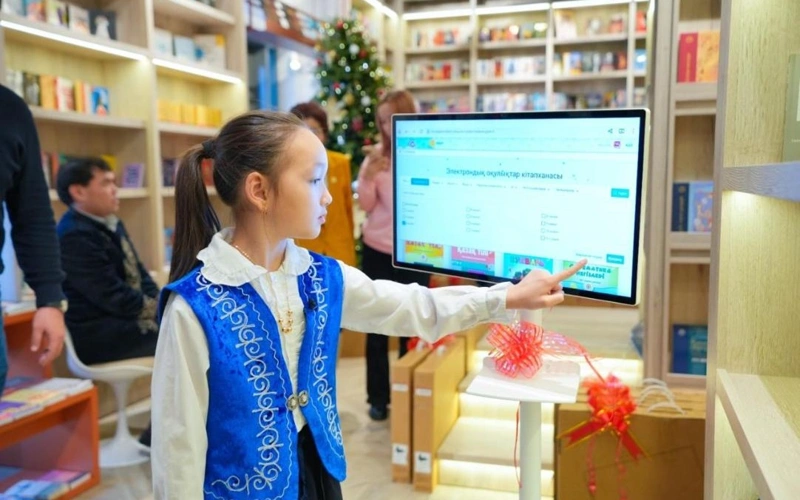 Астанада мектеп пен кітапханаларда интернетсіз жұмыс істейтін цифрлық оқу станциялар жұмыс істейді