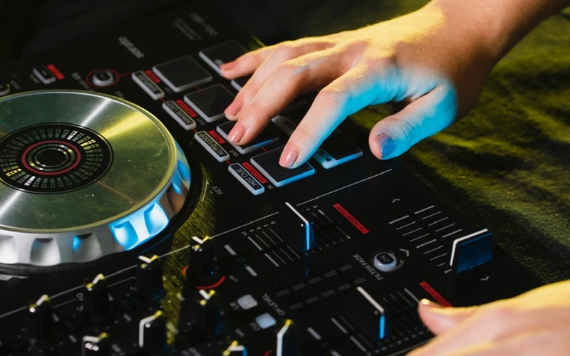 ЮНЕСКО, электронная музыка