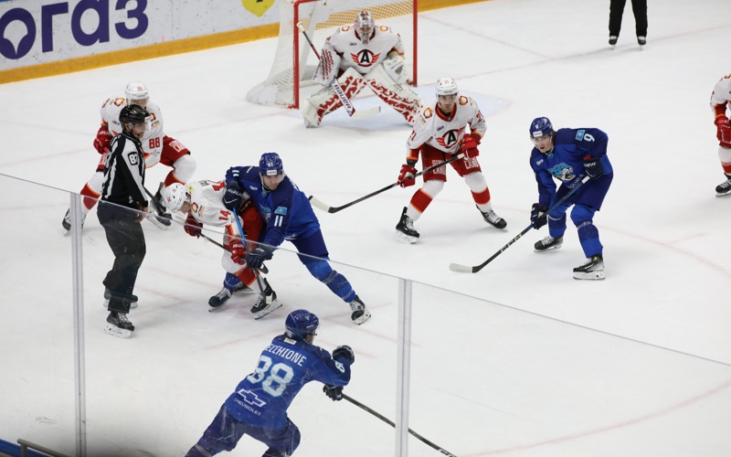 «Барыс» - «Автомобилист» «Барыс» - «Автомобилист»