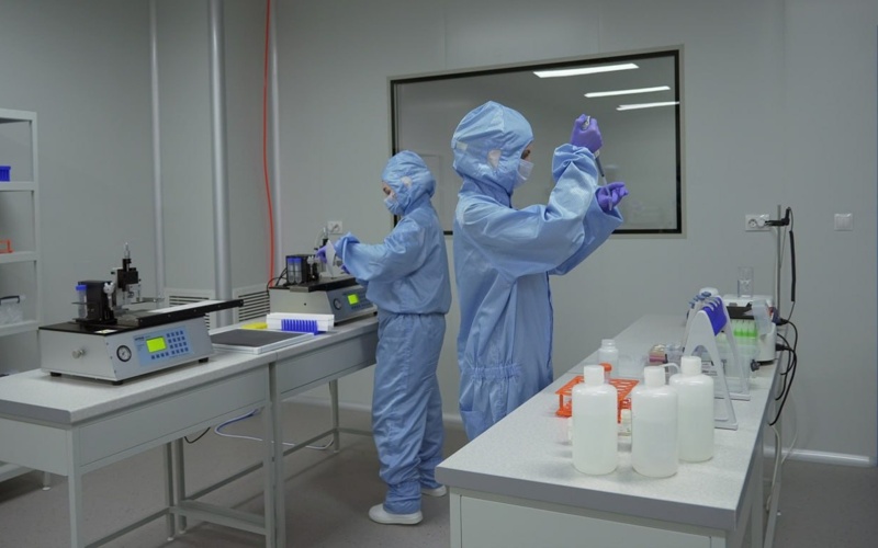 国家元首视察江布尔州医药企业 强调发展本土医药工业