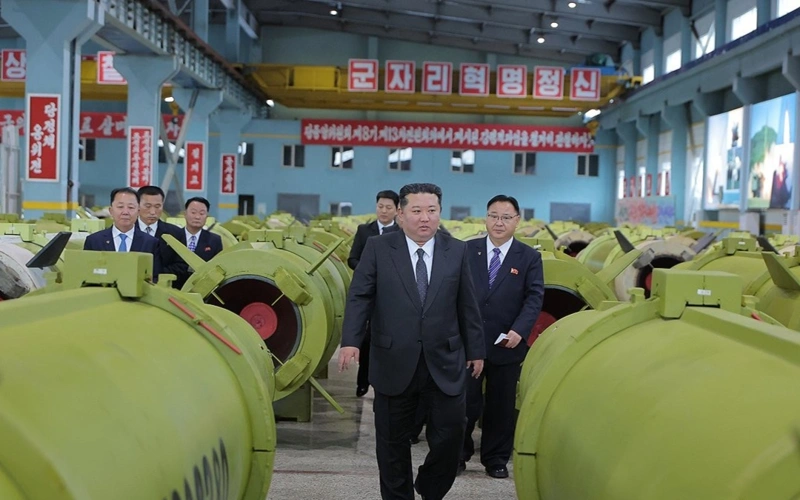 Северная Корея увеличит производство ракет и снарядов