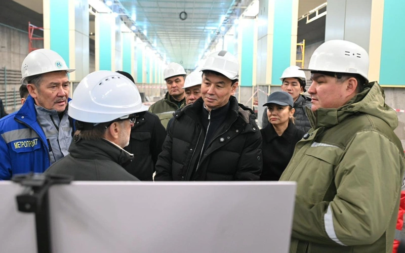 Дархан Сатыбалды ознакомился с ходом строительства новой станции метро «Калкаман»