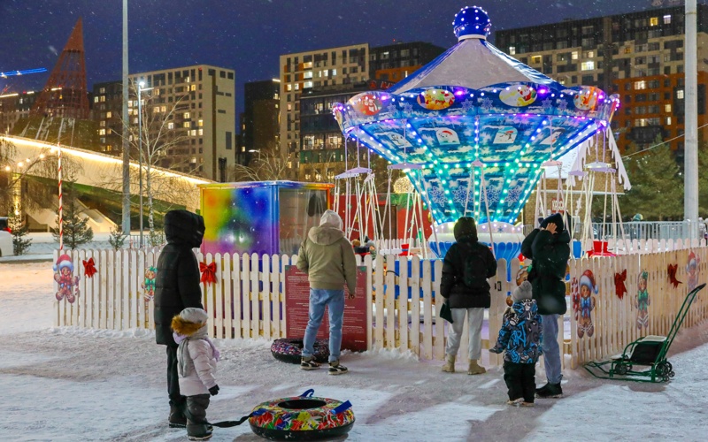 jańa jyl bezendirýi