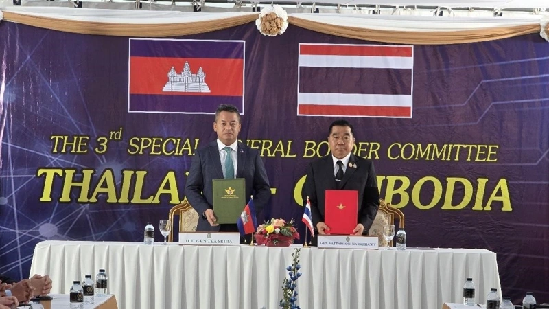 Cambodia and Thailand agree on immediate ceasefire along border