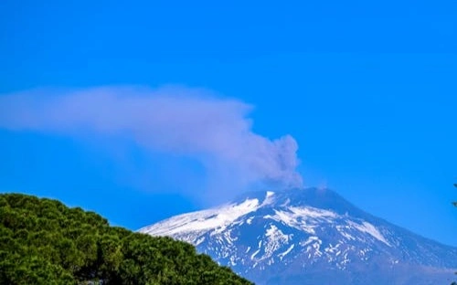 Mount Etna emits light ash, sporadic explosions in Sicily