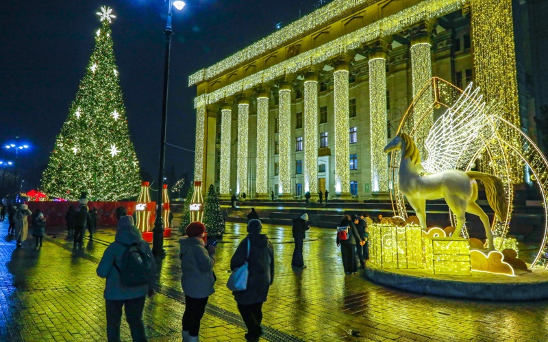 Жаңа жылдық безендіру